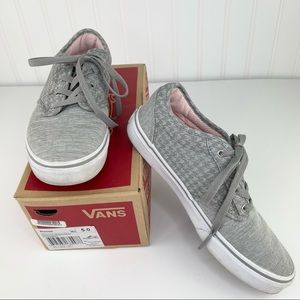 Vans Atwood Gray Houndstooth Shoes Missy Size 5 / Women’s Size 7
